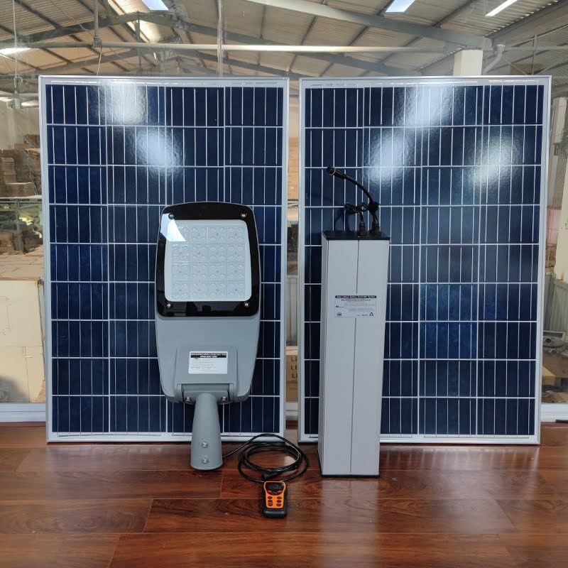 Đèn đường năng lượng mặt trời dự án 80w 100w 60ah 72ah 84ah 96ah 102ah